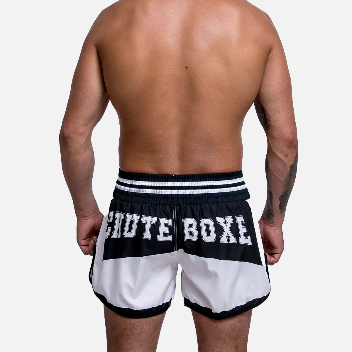 Chute_Boxe_Shorts_Iconic-_Black_03b